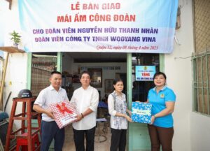 Công đoàn TP HCM trao mái ấm tại quận 12